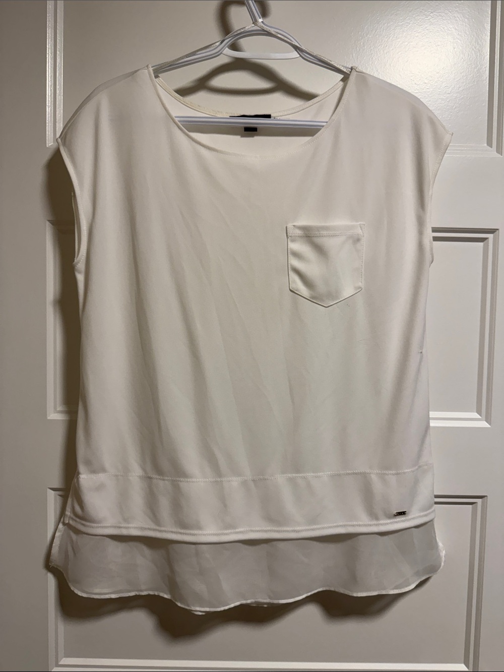 Tommy Hilfiger Women's off-white Short Sleeve Layered Pocket Top